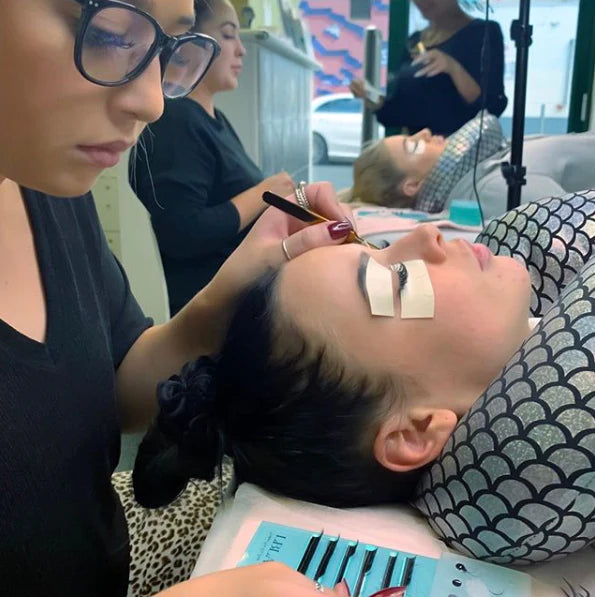 Hobart Eyelash Extension Training