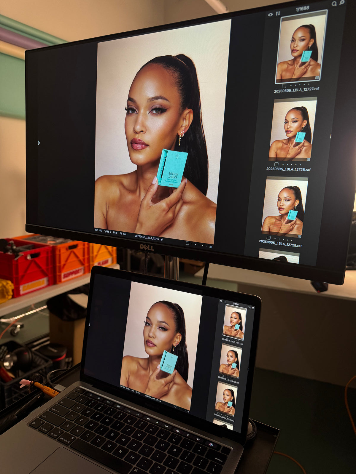 Foxy Y 0.07mm Individual Professional Volume Premade Lash Extensions